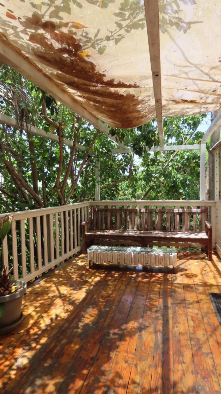 Akunamatata Guest House Cul De Sac Exterior photo